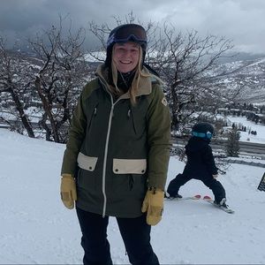 Meet your Posher, Lauren